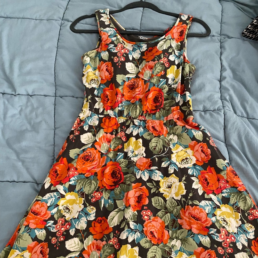 Uniqlo Floral sleeveless dress with built in bra